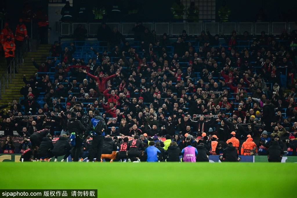 哈兰德94分钟绝杀！1.2亿身价背后藏着多少凌晨4点的训练录像？